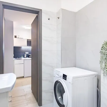 Centrally Located For Solo Traveller Budapest