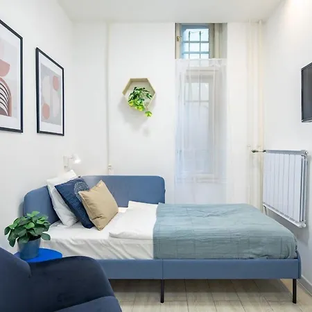 Centrally Located For Solo Traveller *