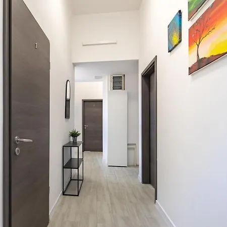 Centrally Located For Solo Traveller * Budapest
